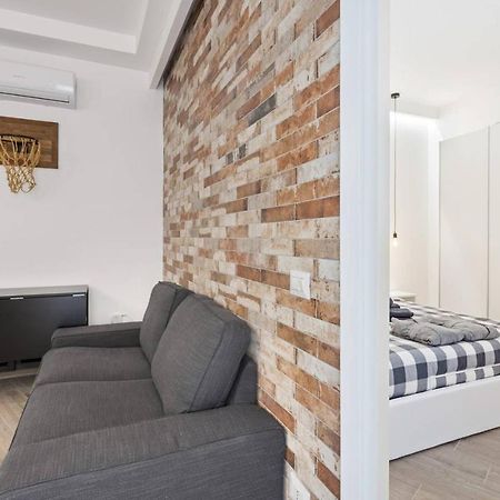 Modern And New Flat In Duomo Area Apartment Milan Bagian luar foto